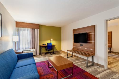 Holiday Inn Express Tampa-Brandon