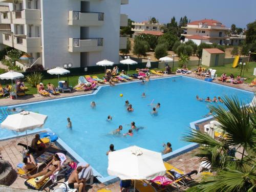 Summerland Hotel - main image
