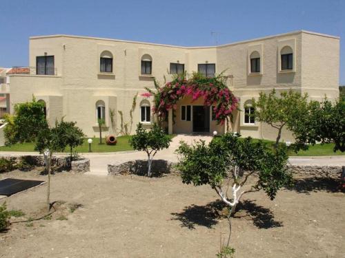 Summerland Hotel - image 10