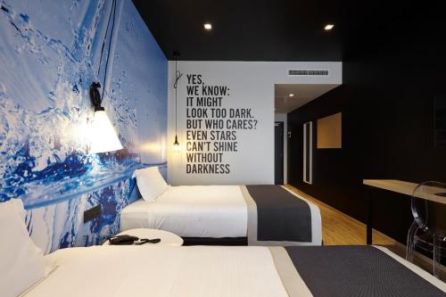 1 queen bed