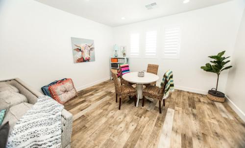 The Gathering Place by Freedom Vacation Rentals - image 5