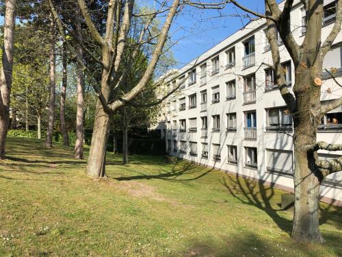 Georges Sand in Chatenay Malabry