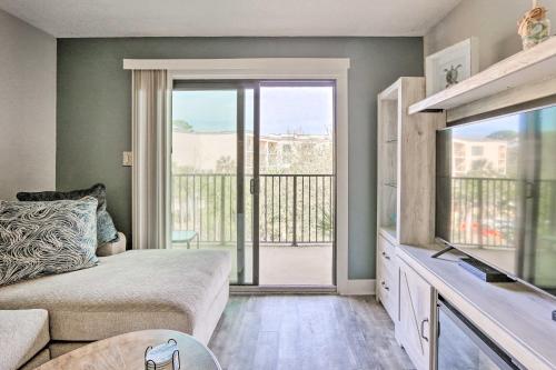 Condo in Xanadu Villas with Pool - Walk to the Beach - main image