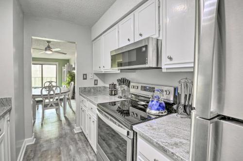 Condo in Xanadu Villas with Pool - Walk to the Beach - image 8