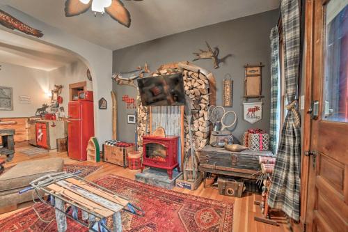One-of-a-Kind Rustic Retreat in Dtwn Sturgeon Bay! in Sturgeon Bay, USA