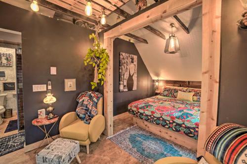 Chic Sturgeon Bay Escape - Walk to Downtown and Bay! - image 4