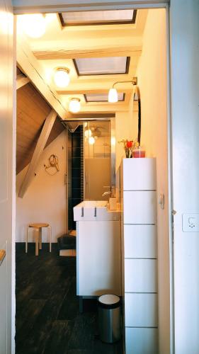 Blue Wall BnB - image 5