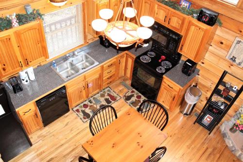 Mountain Joy cabin - image 6
