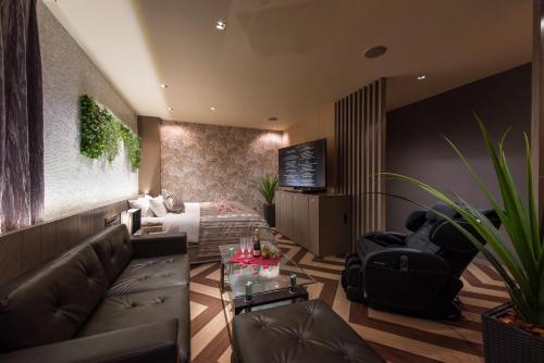 Hotel Lotus Iwatsuki (Adult Only)