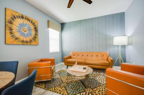 Champions Gate 6 Bedroom with Movie Theater Room! villa - image 9