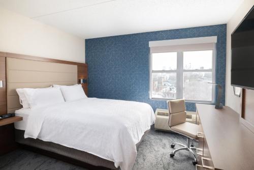 Holiday Inn Express & Suites Boston - Cambridge an IHG Hotel - image 5