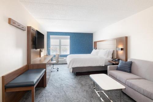 Holiday Inn Express Hotel & Suites Boston-Cambridge