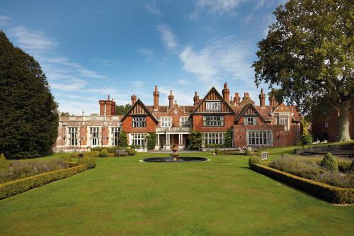 Macdonald Elmers Court Resort - Accommodation - Lymington