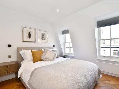 Chic Apartment In London Near Picadilly Circus And Dior, , London