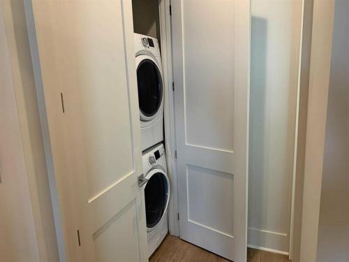 Captain's Landing by Meyer Vacation Rentals - image 3