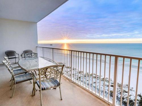 Lighthouse 810 by Meyer Vacation Rentals - image 2