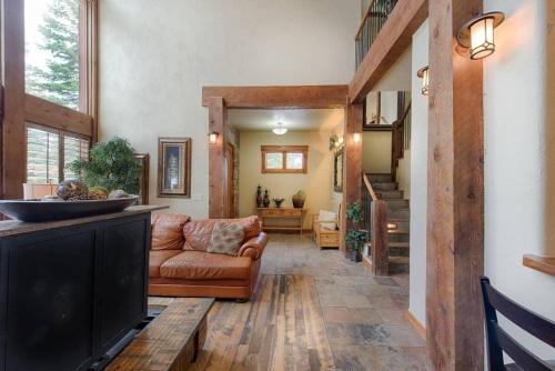 Timbercrest Countryside Estate 437 by Casago - Donerightmanagement - image 6