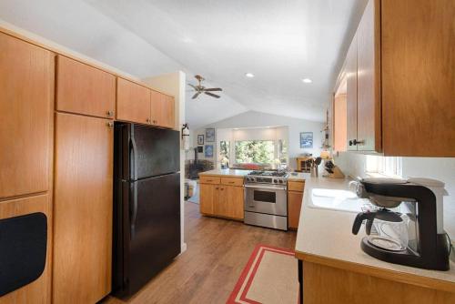 Syringa House by Casago McCall - Donerightmanagement - image 3