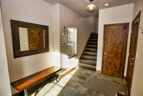 Suite Retreat by Casago McCall - Donerightmanagement - main image