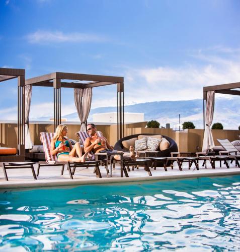Silver Legacy Reno Resort Casino at THE ROW - Accommodation - Reno
