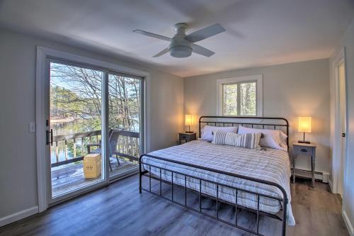 Dreamy Lakefront Getaway with Beach and Hot Tub - image 6