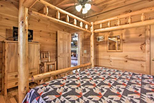 Sevierville Sanctuary Hot Tub Pool Table and Deck! - image 8
