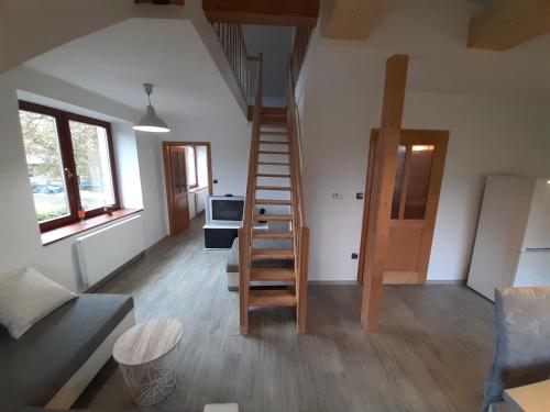 Ubytování Nad rybníkem Nová Říše - apartmán Západ (Ubytovani Nad rybnikem Nova Rise - apartman Zapad) in Йиндржихув Храдец