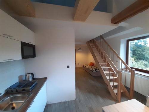 廚房, Ubytování Nad rybníkem Nová Říše - apartmán Východ (Ubytovani Nad rybnikem Nova Rise - apartman Vychod) in 琴德瑞楚夫赫拉德茨