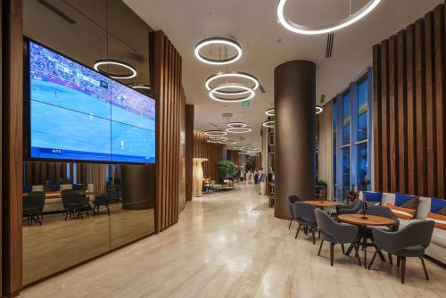 New 2B/2B Luxurious BeachFront Building - image 5