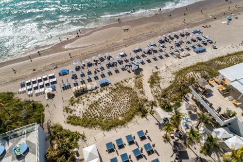 New 2B/2B Luxurious BeachFront Building