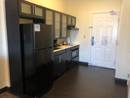 Candlewood Suites Fort Wayne - NW an IHG Hotel - image 14