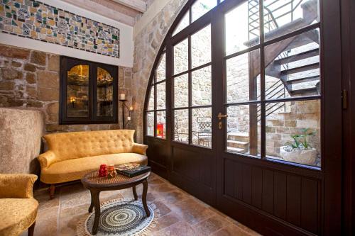 Porolithos Boutique Hotel 2