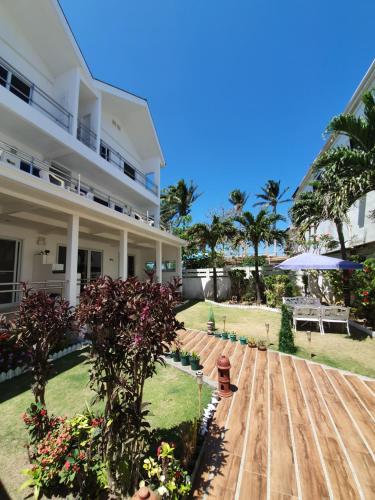 ClubBoracay Apartelle