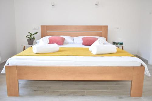 Room & 4 Studios - Modern Comfy Central - FREE Netflix, Zagabria (foto 8)