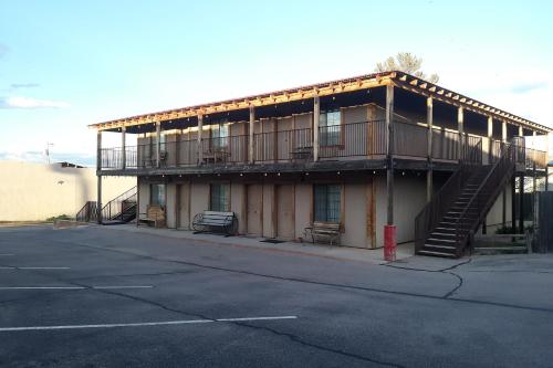 Tombstone Motel