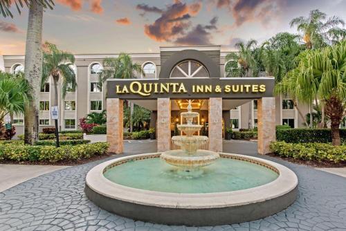 La Quinta by Wyndham Coral Springs South