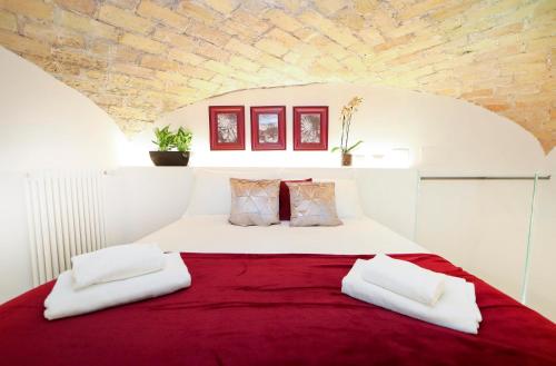 Unique split level Loft in Trastevere - image 2