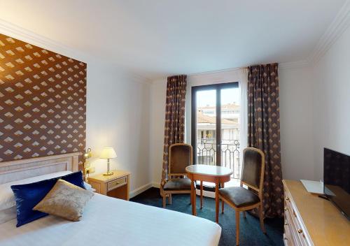 Sun Riviera Hotel - image 5
