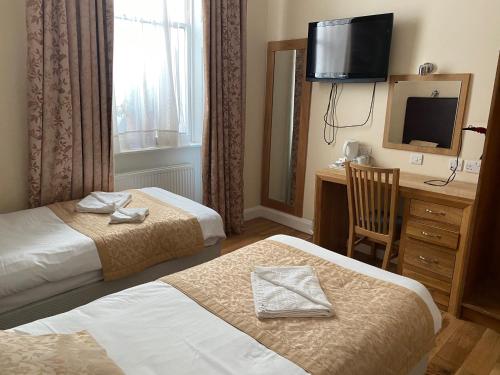 room detail thumbnail 1