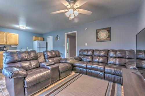Modern Hot Springs Condo with Dock on Lake Hamilton! in Hot Springs, USA