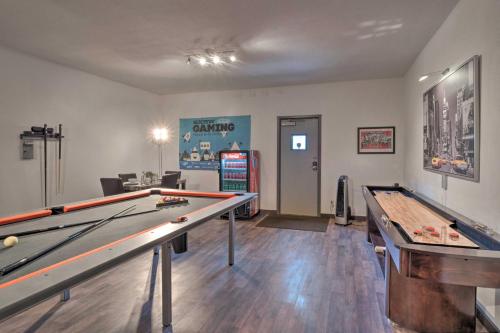 Austin Apartment with Game Room Walk to Bus! - image 6