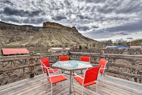 . Palisade Cottage on Orchard - Hike, Bike + More!