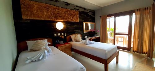 The point surfcamp Bali – Negara, WY