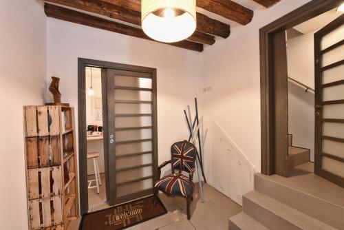 Stylish Self-Contained Room & Bath in Castello between Biennale & San Marco 1