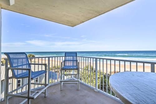 Luxe Oceanfront Condo with Pool, Beach Access and Gear in Ormond Beach, USA