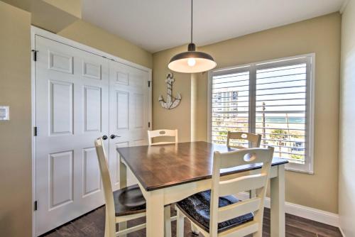 Luxe Oceanfront Condo with Pool, Beach Access and Gear in Ormond Beach, USA