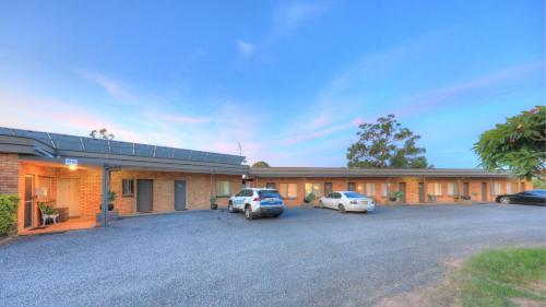 . Hilldrop Motor Inn