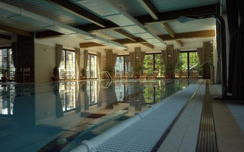 Spa, Wellness Hotel Holzberg - kryty relaxacni bazen, detsky bazen, whirlpool, sauna, restaurace, bowling in Suča Rudna