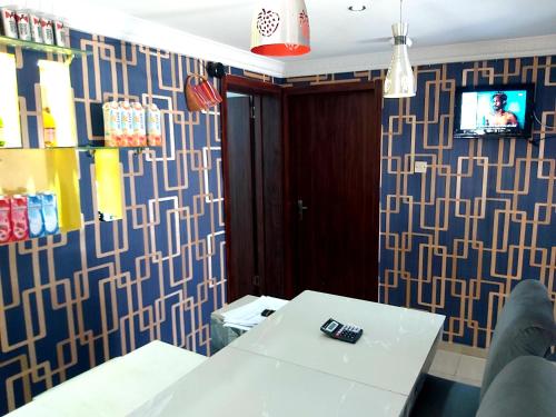 StayCation Suites And Apartment in Kosofe