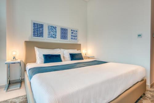 Maison Privee - Luxury, Spacious, Modern Near Burj Khalifa and Dubai Canal — Photo 2